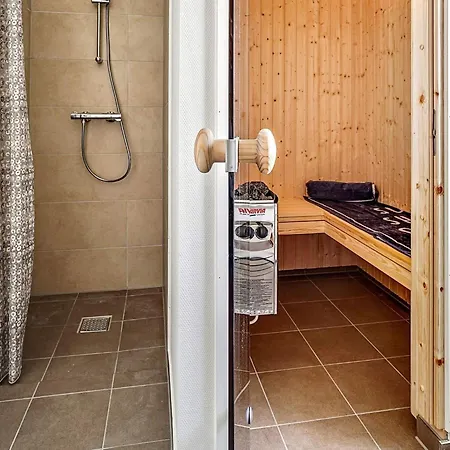 Nyaraló 12 Person In Hasselberg